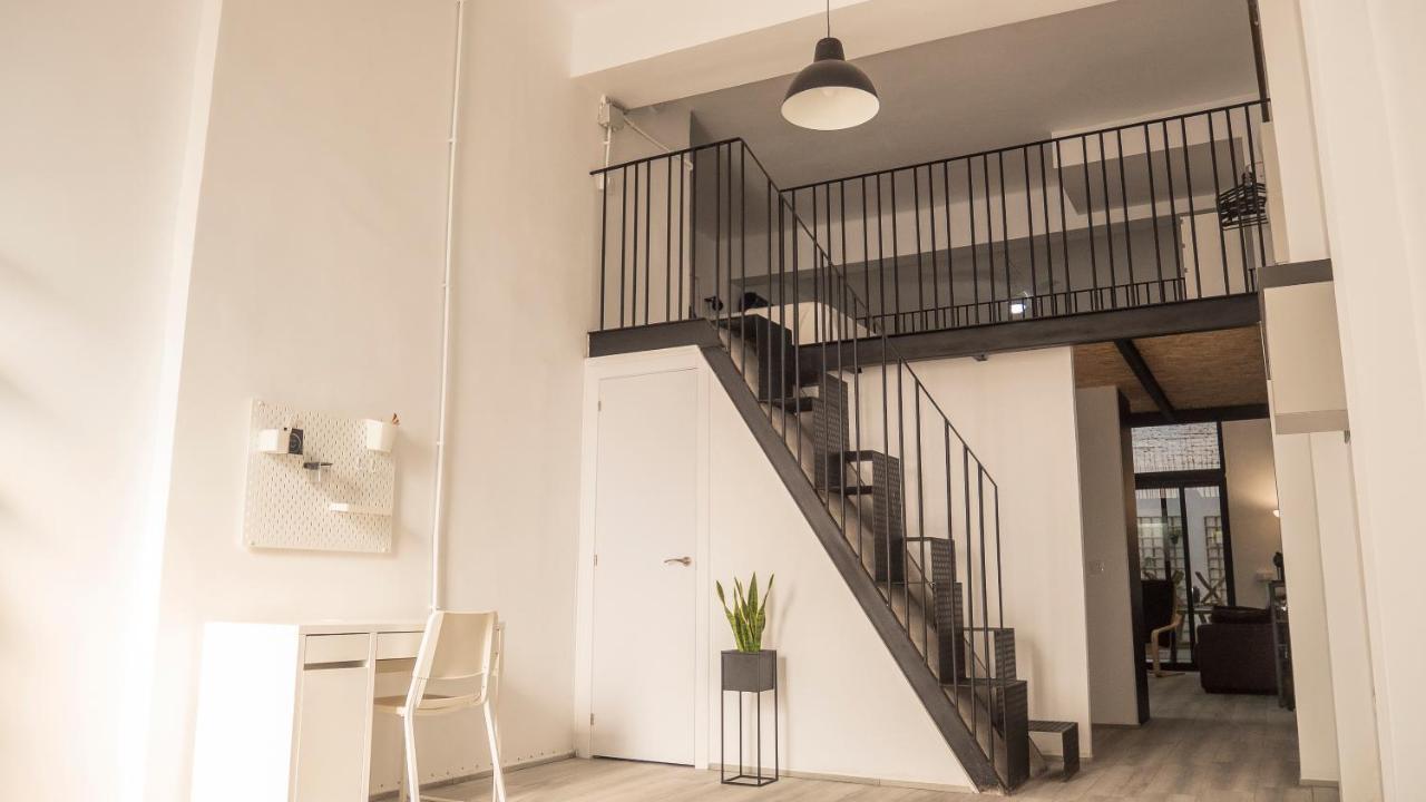 Amplio Apartamento Con Bicicletas Appartamento Valenza Esterno foto