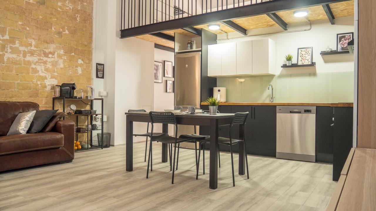 Amplio Apartamento Con Bicicletas Appartamento Valenza Esterno foto