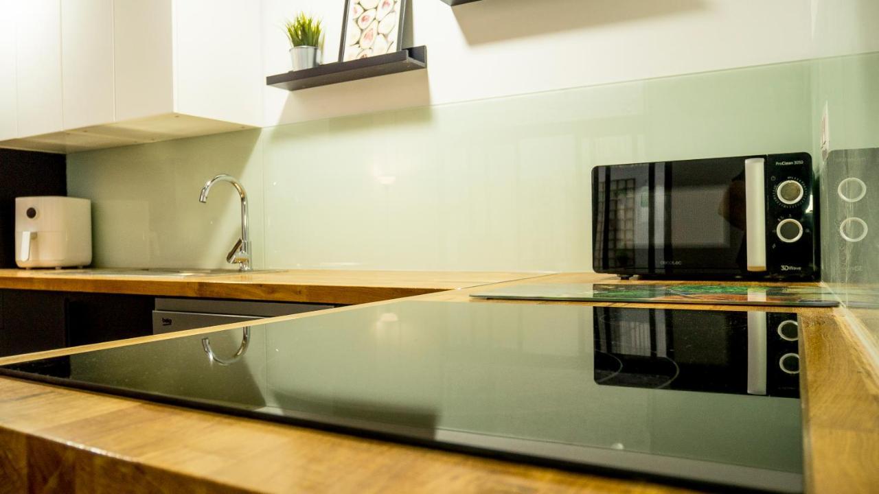 Amplio Apartamento Con Bicicletas Appartamento Valenza Esterno foto