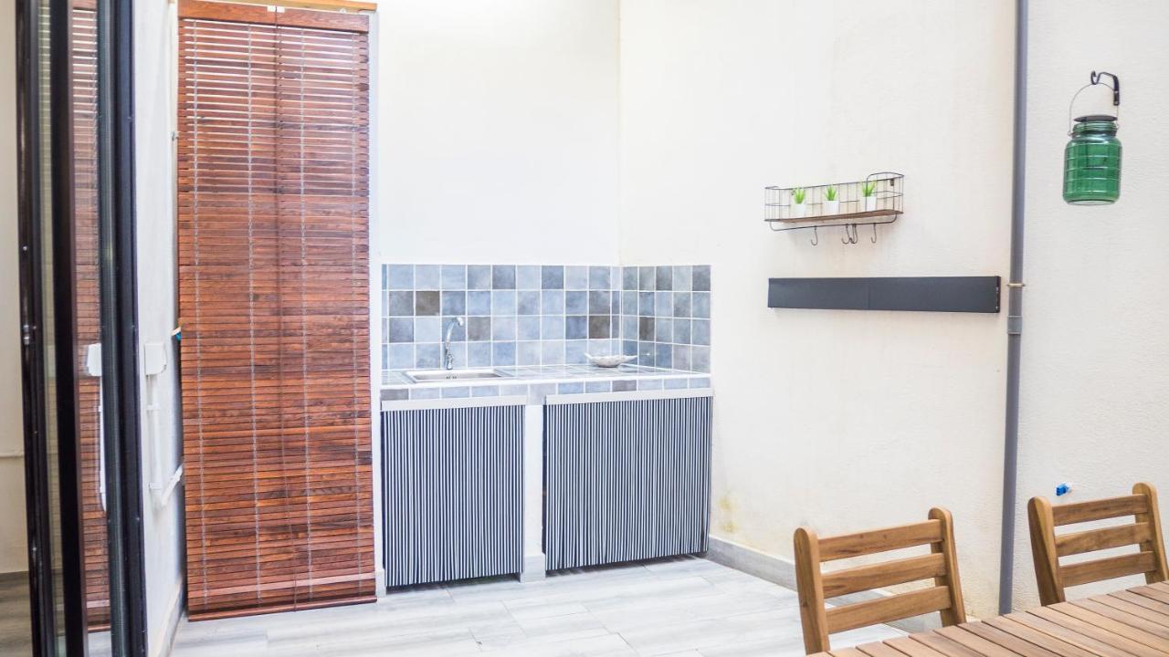 Amplio Apartamento Con Bicicletas Appartamento Valenza Esterno foto